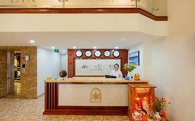 Minh Tuyết Luxury Hotel